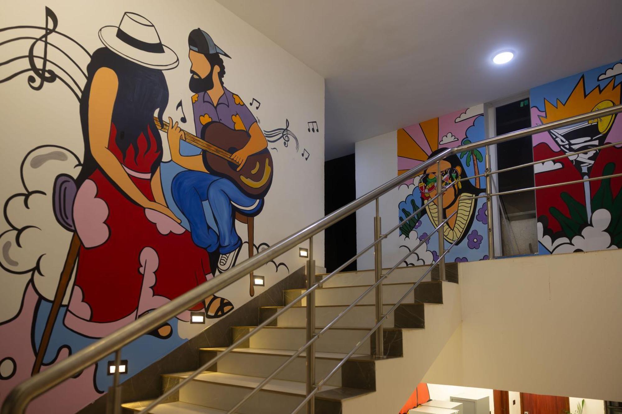 Downtown Hostels - Анжуна Екстер'єр фото